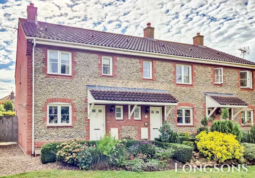 3 bedroom end-terrace house for rent in Ceres Court, Swaffham - Longsons